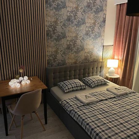 Apartament Royal Chelmonskiego Śrem Exteriér fotografie